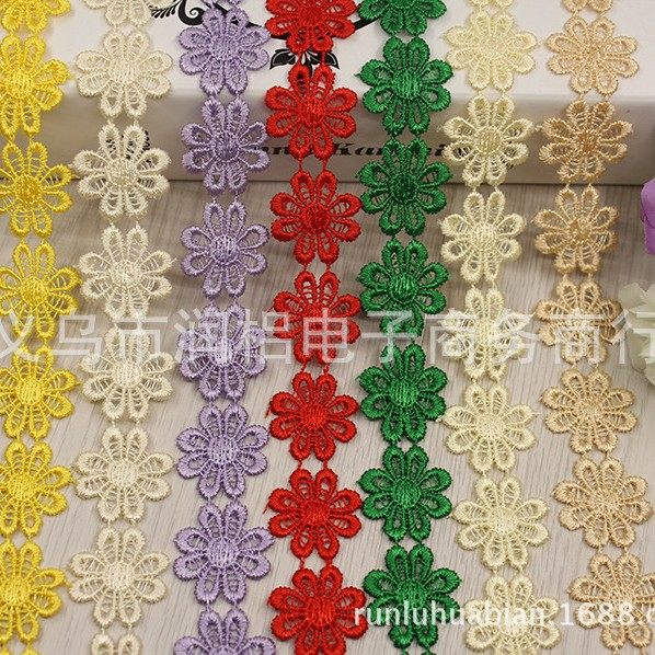 Spot supply 26 color explosion 2.5cm8 flower water soluble embroidery lace diy clothing applique