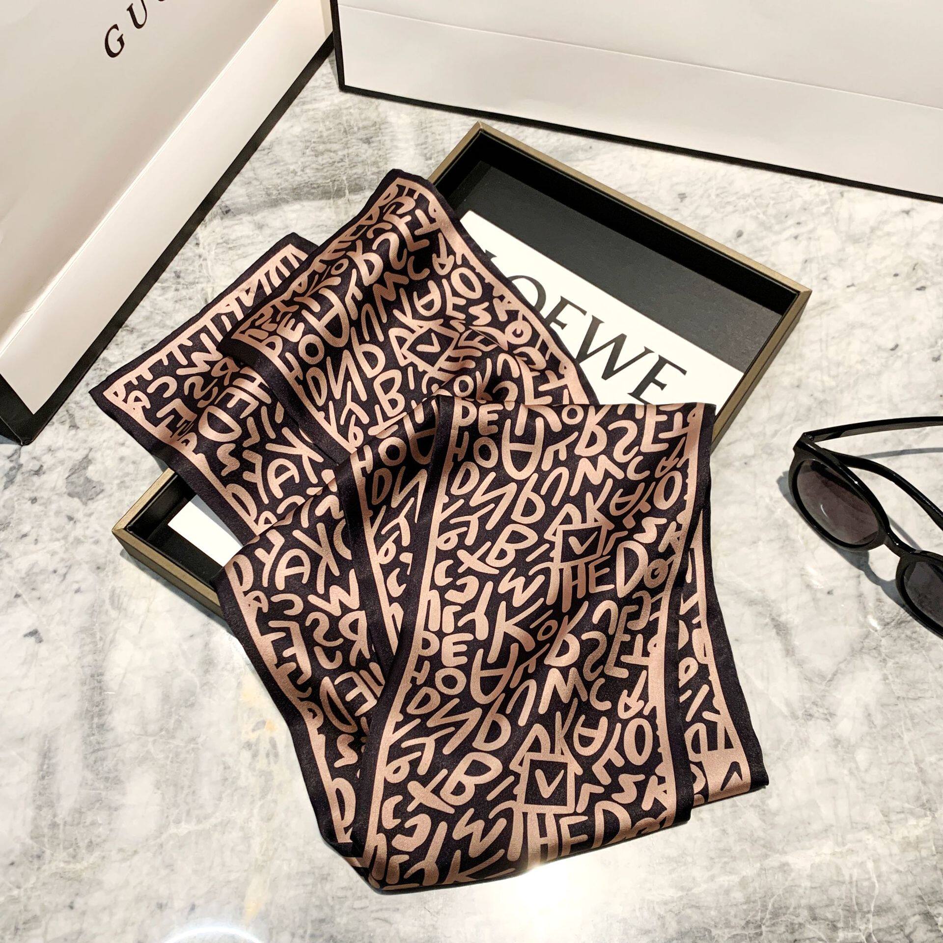 High-End Retro Orange French Ribbon Headband Silk Scarf Women's Small Long Silk Scarf Wholesale Professional Scarf Scarf