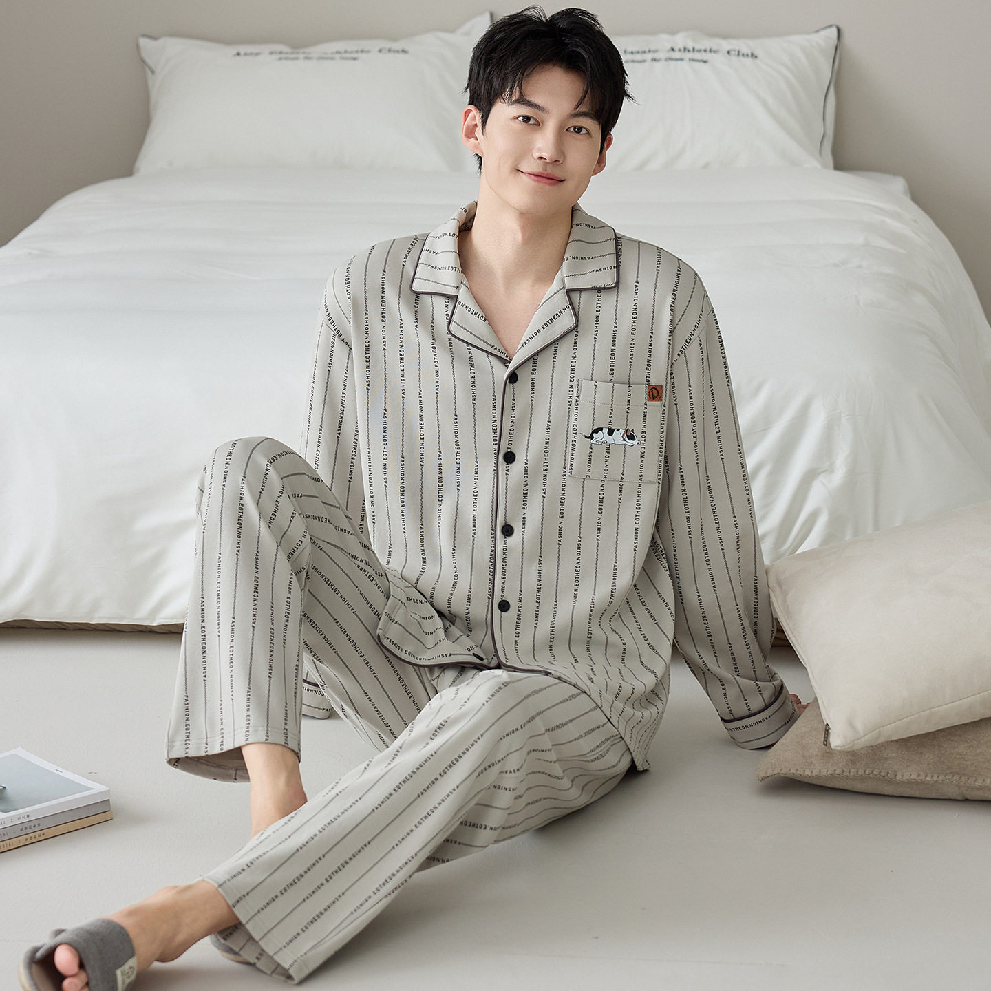 ชุดนอนผ้าฝ้ายแท้ สำหรับผู้ชาย ลายทางและลายสก็อต ฤดูใบไม้ผลิและฤดูใบไม้ร่วง ไซส์ใหญ่ ใส่ออกนอกบ้านได้ เสื้อแขนยาว กางเกง คาร์ดิแกน เสื้อสูทมีปก