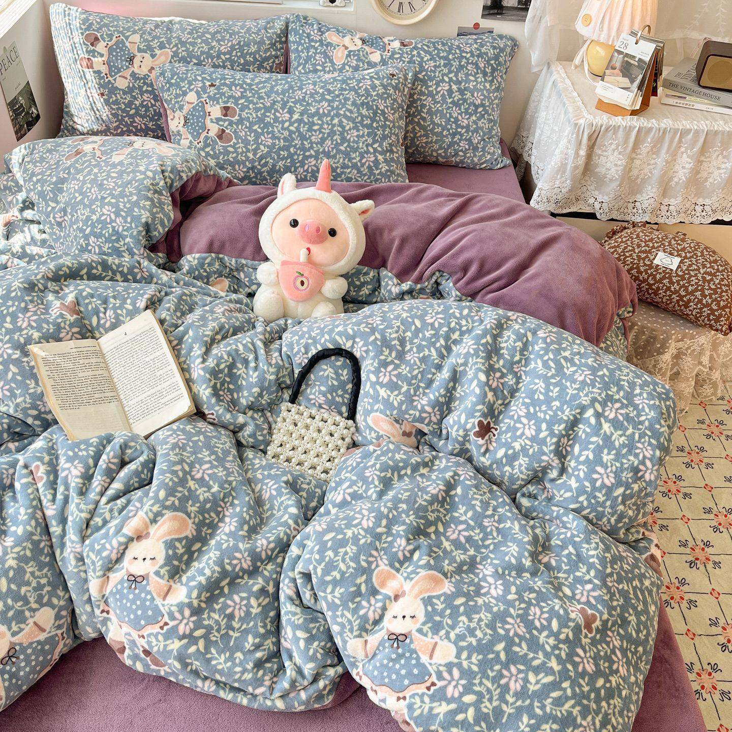 Class a Winter Thickeneded Milk Velvet Four-Piece Set Fleece-Lined Thickeneded Single Quilt Cover Cartoon Fresh Student Dormitory Three-Piece Set 4