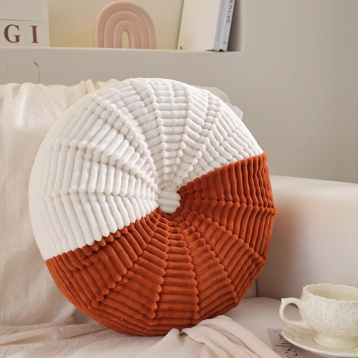 Ins Cream-Colored Cute Round Handmade Futon Cushion for Guesthouse Living Room Sofa, Girly Throw Pillow, Bay Window Cushion