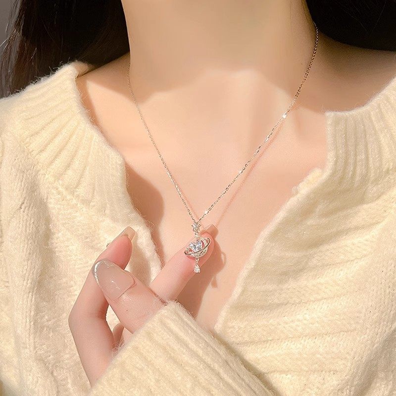 Titanium Steel Non-Fading Diamond Star and Moon Necklace for Women High-End Accessible Luxury Niche Design Safe Clavicle Chain Valentine's Day Girlfriend