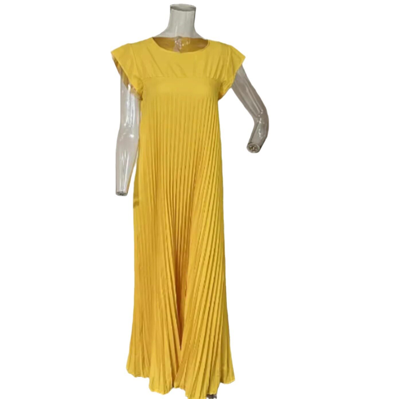 Sleeveless Pleated Dress Round Neck Fashionable Autumn Winter Style Perfect for Casual or Formal Occasions