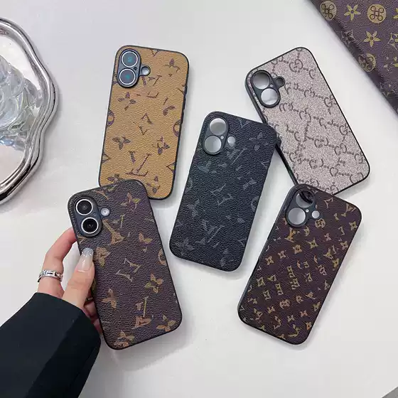 Trendy Brand Classic Fine-Hole Protective Case Suitable for Apple 17 Promax High-End iPhone 16 Luxury Phone Case