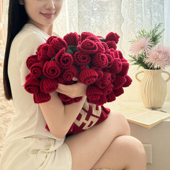 Hand-knitted rose bouquet blanket with 囍 character, wedding engagement gift blanket, shawl blanket, casual design blanket