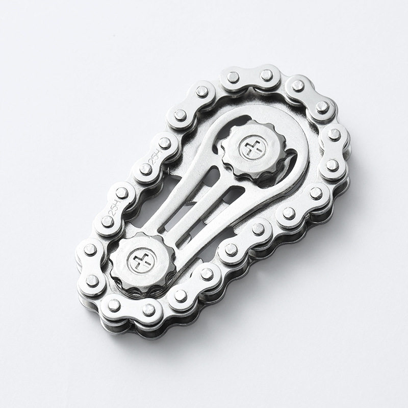 Shake the same size gear chain fingertip gyro decompression toy metal gyro bicycle chain gyro