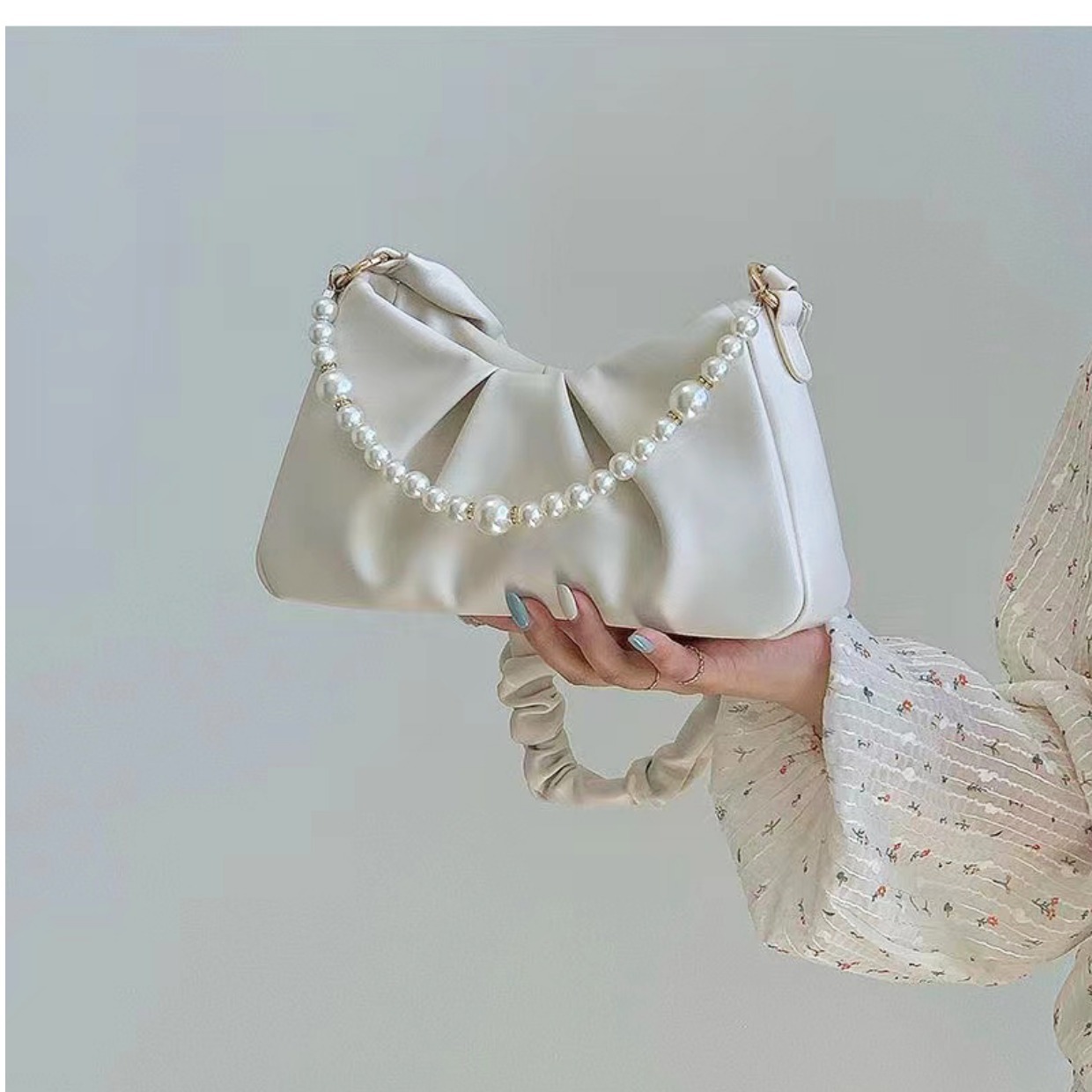 O1CN01pmj0DF1nhT6hD242W !!2207770725121 0 cib