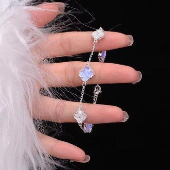 Alloy Full Diamond Four-Leaf Clover Bracelet for Women, Ins Style, Light Luxury, High-End Feel, Niche Exquisite Bracelet, Personalized Versatile Hand Jewelry