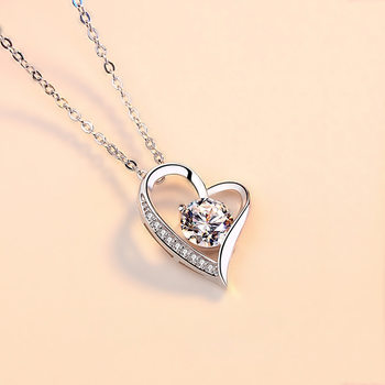 S925 Neck Chain Love Heart Shape Necklace Female Zircon Pendant Light Luxury Niche Design Girlfriend Birthday Gift Clavicle Chain