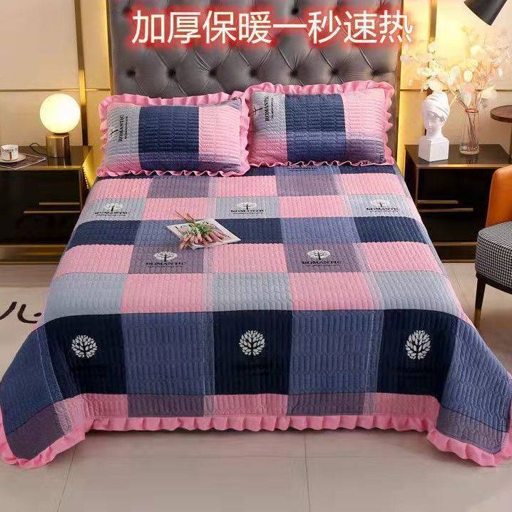 Crystal Velvet Bed Cover Three-Piece Set Princess Style Winter Milk Velvet Warm Quilted Non-Slip Bed Sheetss for Double People for All Seasons