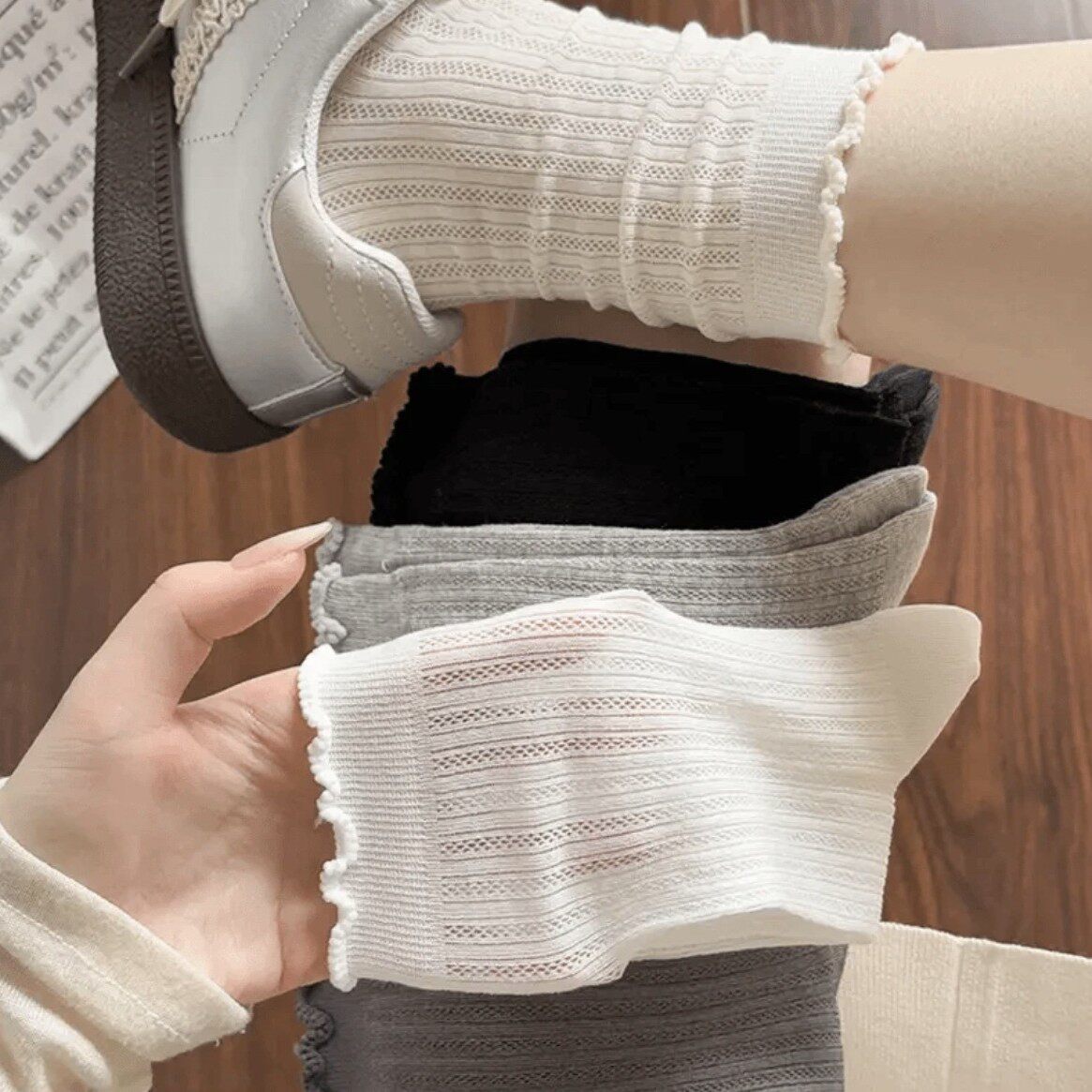 秋冬袜子女中筒袜日系女士中腰格雷系蝴蝶结长袜灰色系爱心中筒袜
