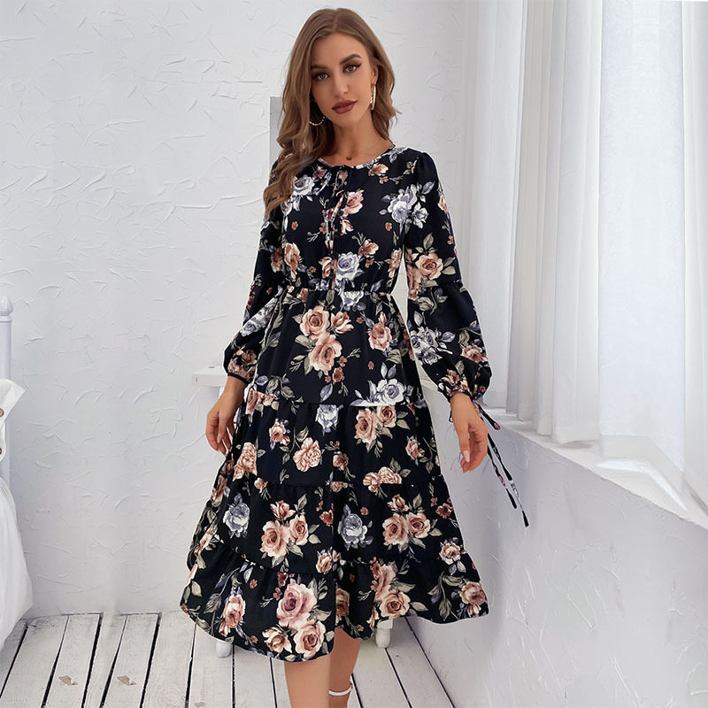Vintage Floral Long Sleeve Dress Elegant Design Comfortable Fabric Perfect for Spring and Summer Wholesale Available