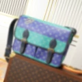 Capsule series messenger bag