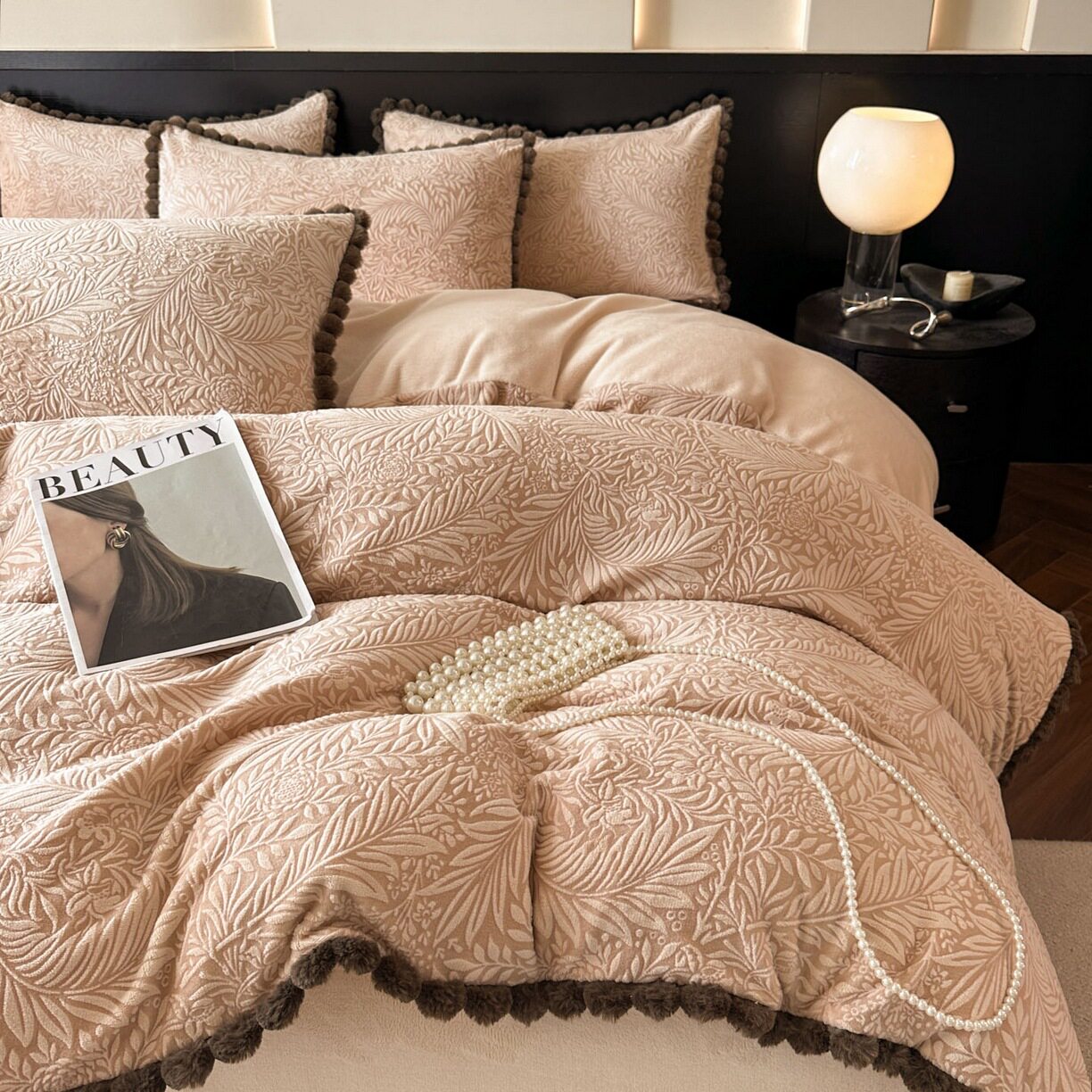 Rabbit Fur Ball Carved Milk Velvet Accessible Luxury Bed Four-Piece Set Coral Velvet Fleece-Lined Thickeneded Bed Bed Sheets Quilt Cover Three-Piece Winter Set