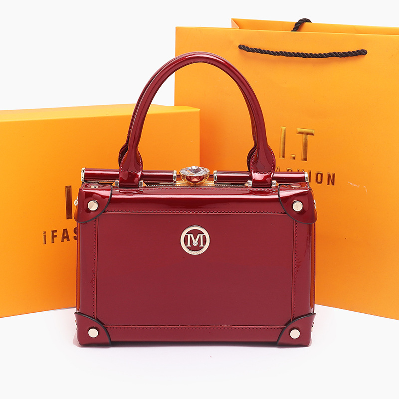 (Mới) Mã A7435 Giá 1240K: Túi Xách Nữ Gutdle Túi Ví Nữ Chất Liệu G04 Sản Phẩm Mới, (Miễn Phí Vận Chuyển Toàn Quốc).