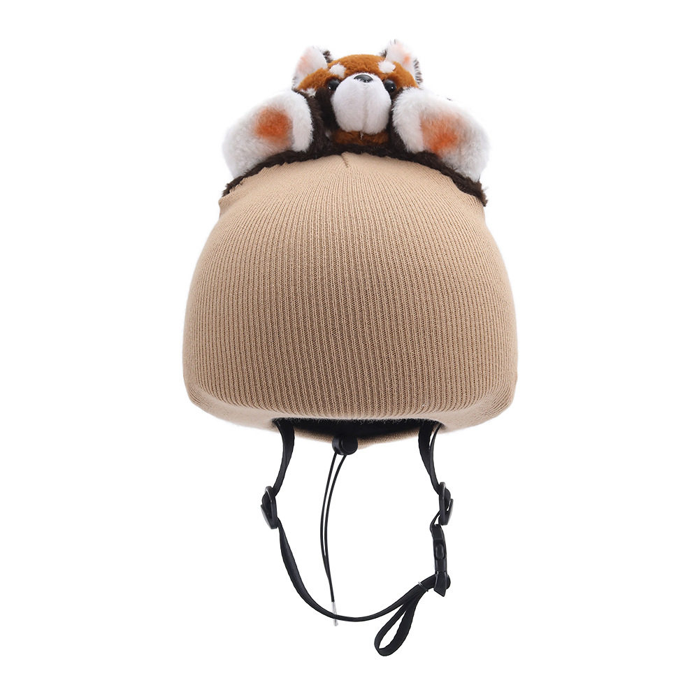 カーキの立体レッサーパンダ