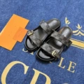 Single button checkered black