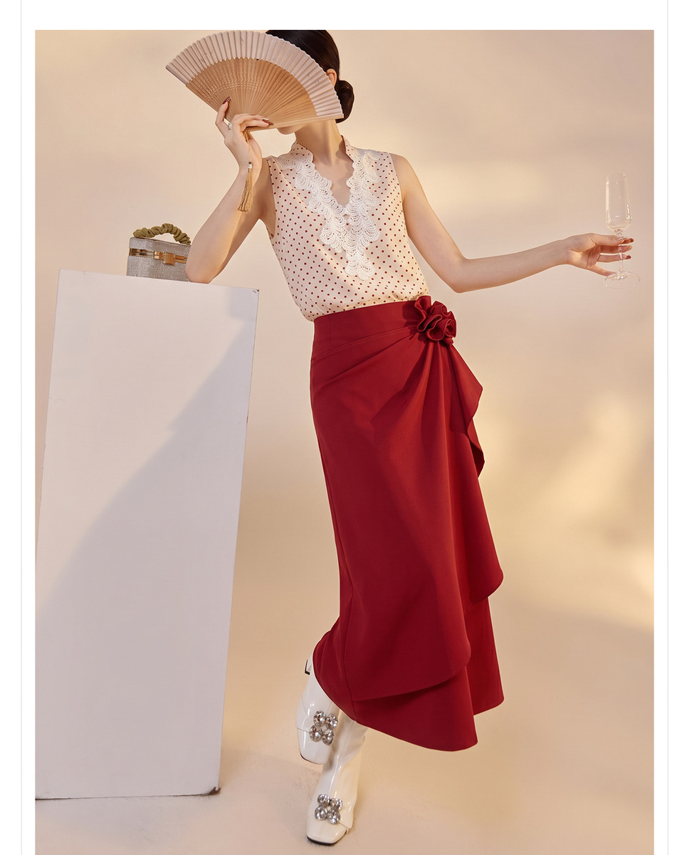 Bộ áo ba lỗ in họa tiết hoa phối chân váy hoặc quần short dáng dài thanh lịch — Áo ba lỗ, Quần short, Chân váy, Bộ đồ [áo ba lỗ + quần short]