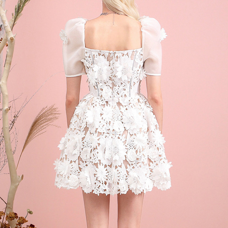 Đầm trắng nữ Việt Nam phong cách Pháp mềm mại chất liệu organza phối ren — Trắng