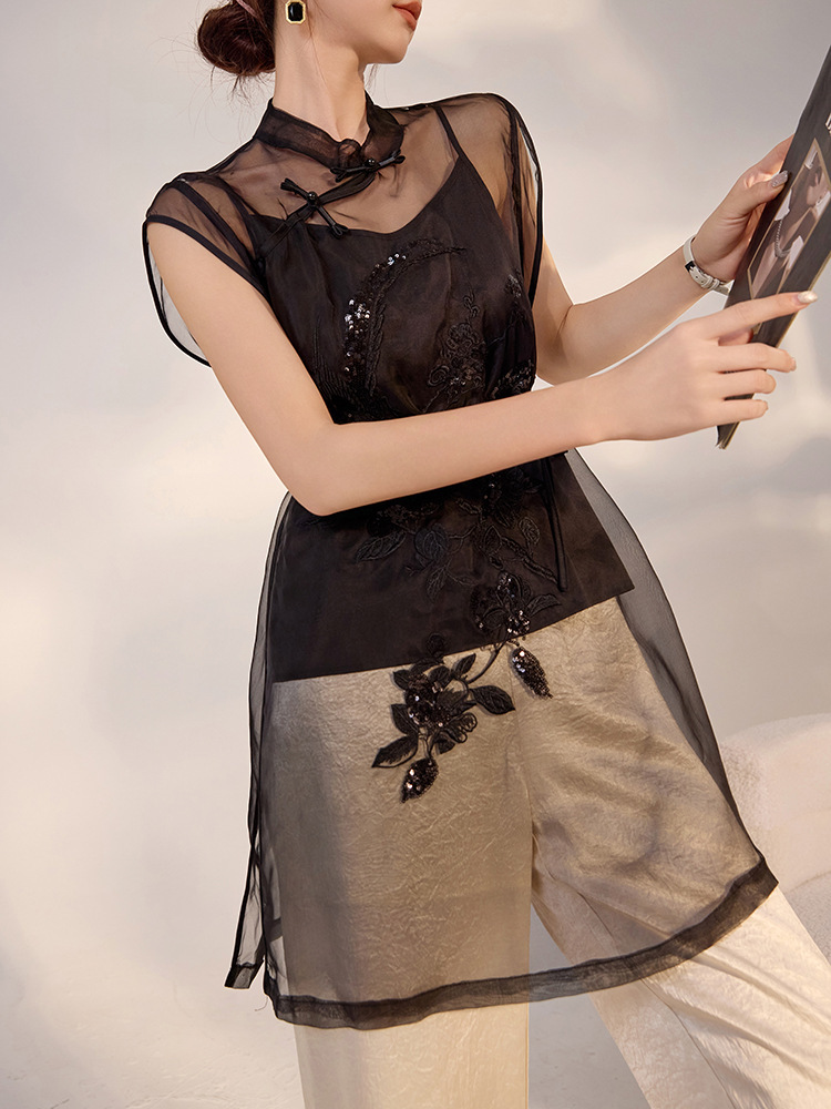 Áo gile nữ thêu họa tiết động vật cổ chữ V dáng thắt dây phối lụa organza