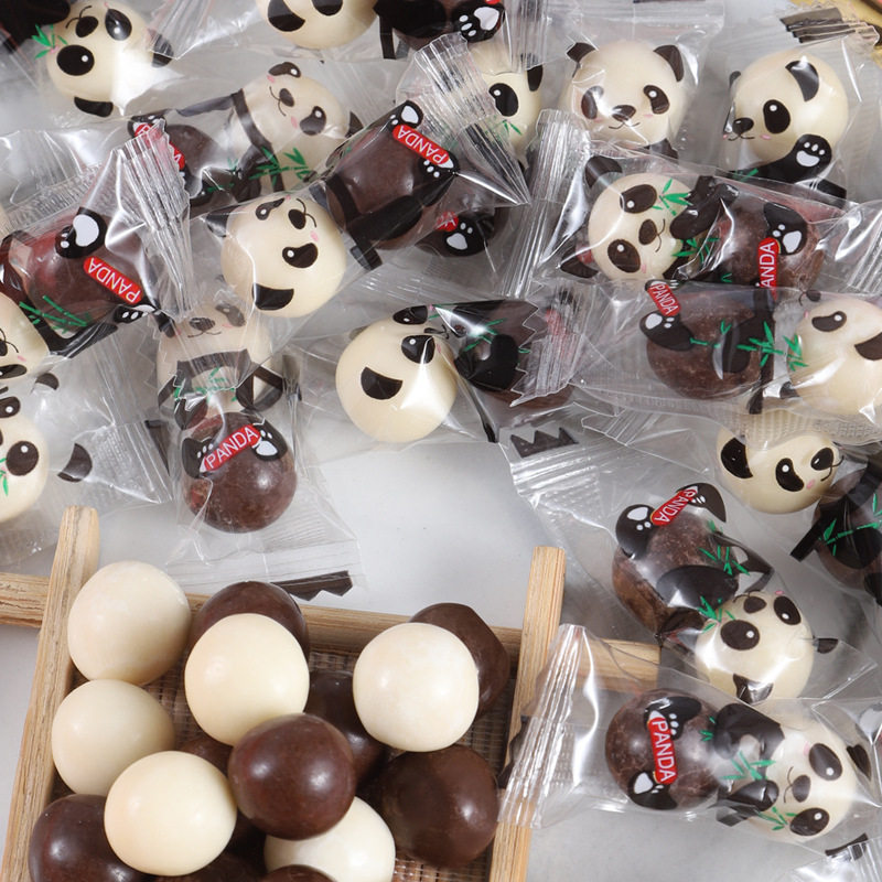 Zhihetang Factory Panda Mailisu Crisp Heart Chocolate Bean 100g Bags Wholesale Nostalgic Snacks in Bulk
