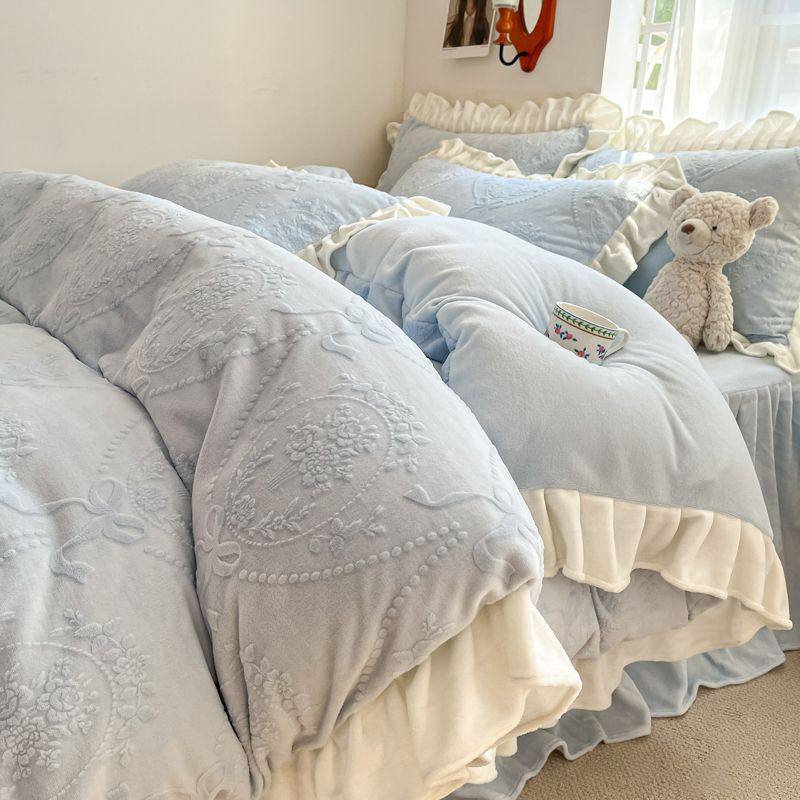 Korean Style Carved Velvet Milk Velvet Four-Piece Winter Coral Velvet Thickeneded Quilt Cover Flannel Bed Skirt Bed Bed Sheets Three-Piece Set