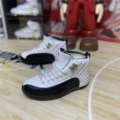 12 Gold Buckle (a pair of naked shoes)