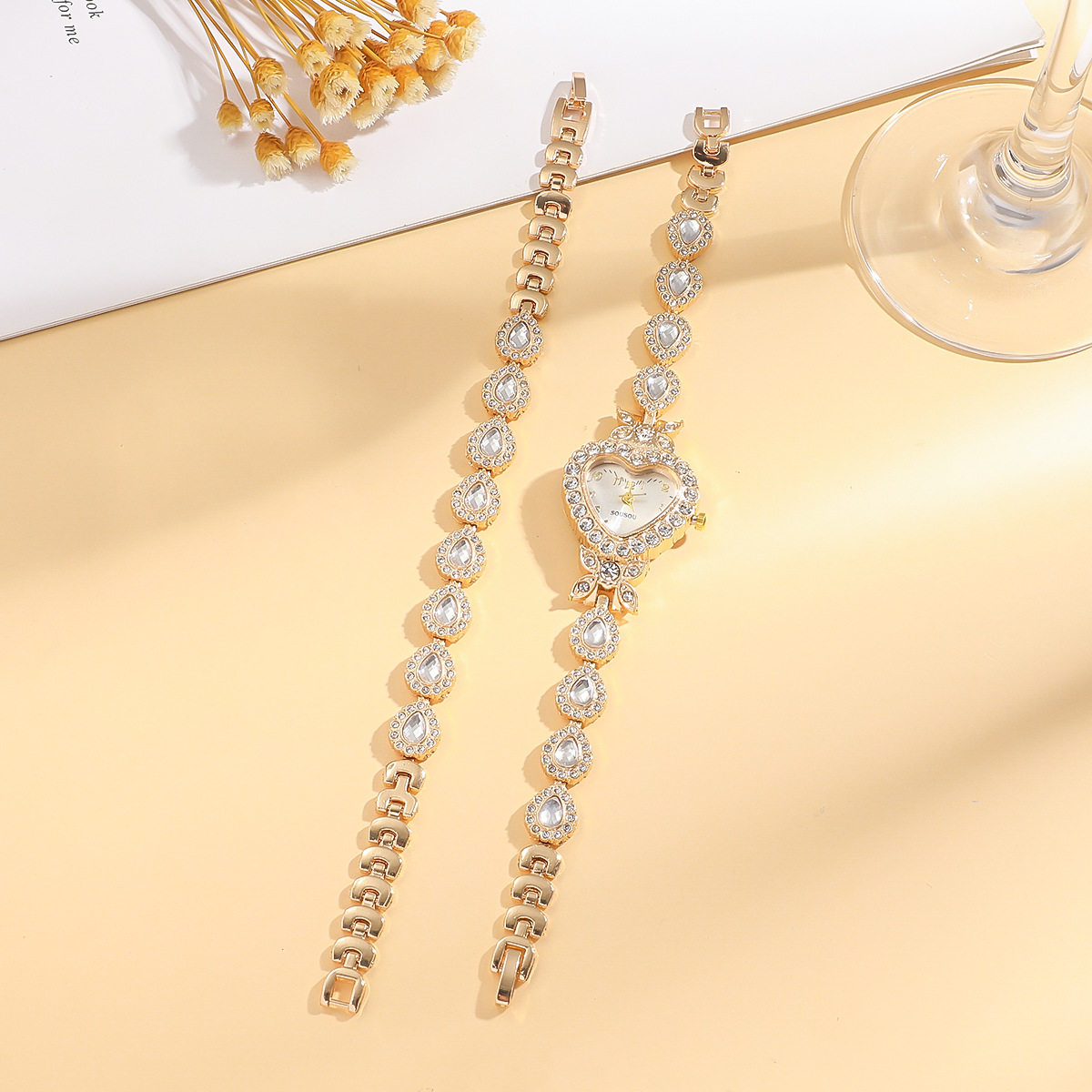 2 pcs/set Spring and Summer Ladies New Love Aurora Dial Diamond Watch Bracelet Gift suit Birthday Gift