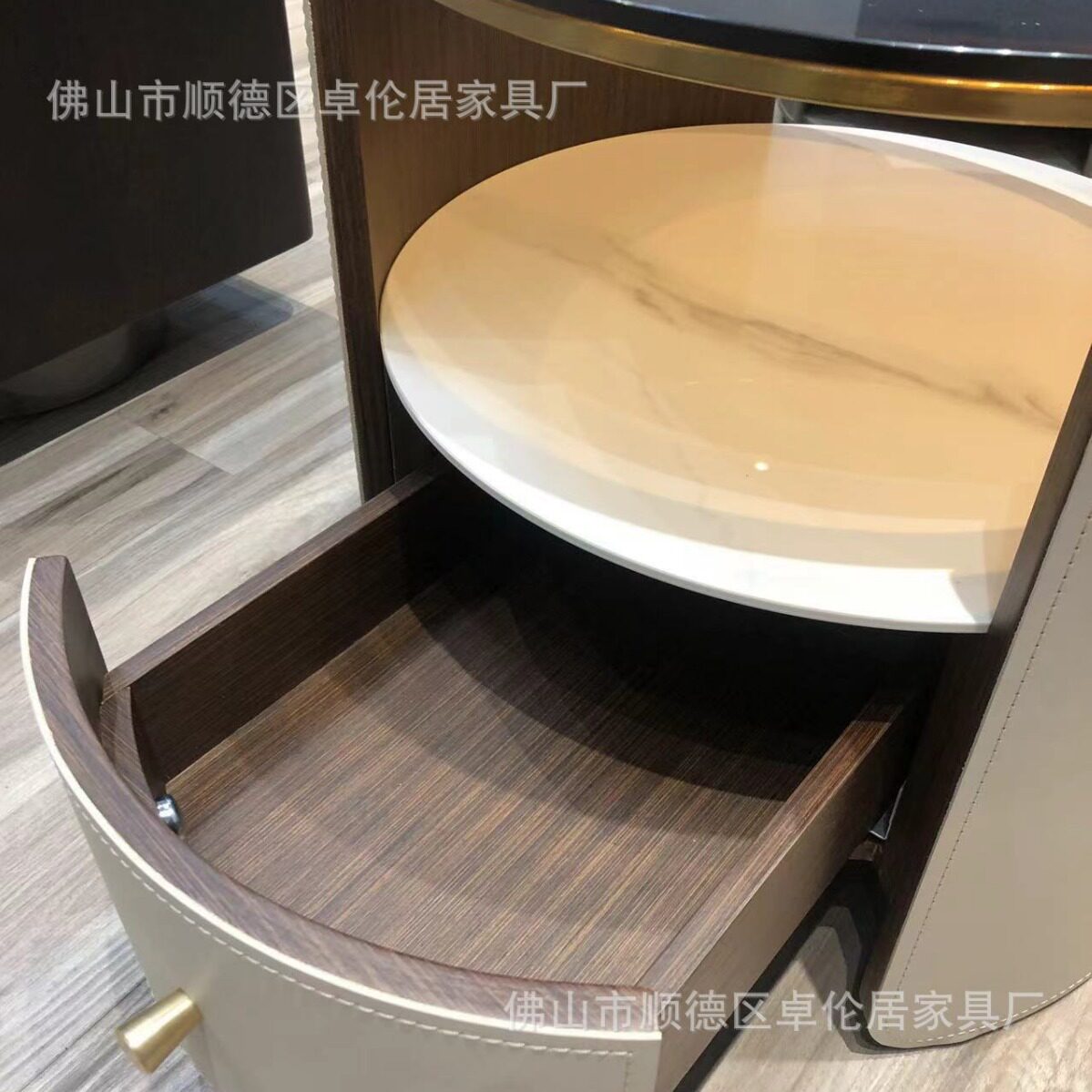 Italian Saddle Leather Round Bedside Table Modern Small Apartment High-end Solid Wood Bucket Cabinet Bedroom Bedside Cabinet Storage Cabinet