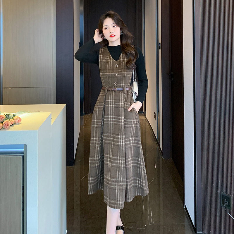 (Mới) Mã B3314 Giá 940K: Đồ Bộ Nữ Guryt Dáng Chữ A Cả Bộ 2 Món Hàng Mùa Xuân Thu Đông Phục Cổ Cổ Điển Kẻ Caro Thời Trang Nữ Chất Liệu G03 Sản Phẩm Mới, (Miễn Phí Vận Chuyển Toàn Quốc).