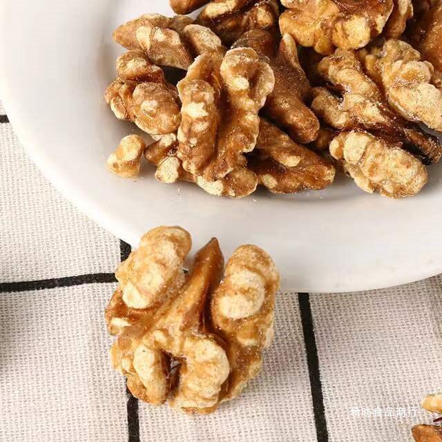 New Arrival Salt and Pepper Milk-Flavored Raw Walnut Kernels, Paper-Skinned Walnut Kernels, Dried Nuts, Original Flavor Snacks for Pregnant Women, Roasted Seeds and Nuts