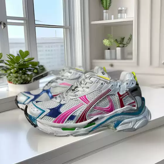 Wholesale Putian Paris Graffiti Style - Seventh Generation Runner Top Plate Fashionable and Casual Aged Unisex Sports Shoes