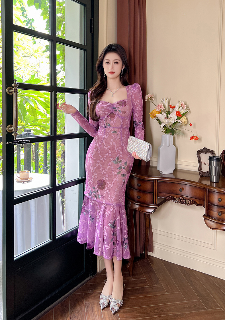 Đầm hoa nhí nữ cổ vuông dài tay dáng đuôi cá ôm body — Hoa hồng tím