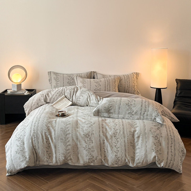 First-Hand Supply Factory Direct Supply of Cotton Thickened Three-Layer Yarn Brushed Adult Bedding Three- and Four-Piece Sets Wholesale