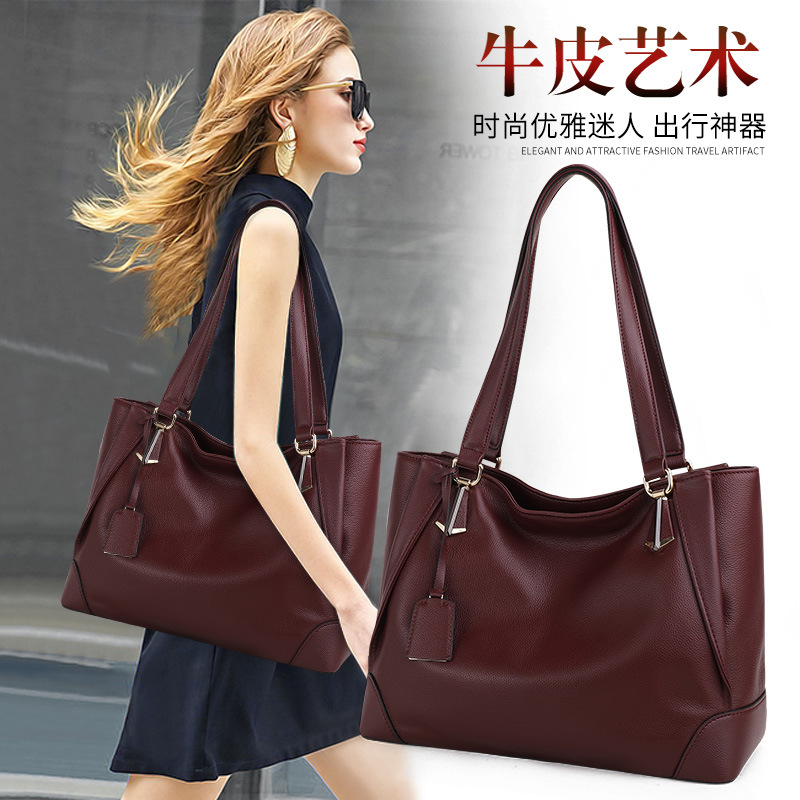 (Mới) Mã A2872 Giá 1680K: Túi Xách Nữ Gutdsh Trung Niên Túi Ví Nữ Chất Liệu Da Bò G05 Sản Phẩm Mới, (Miễn Phí Vận Chuyển Toàn Quốc).