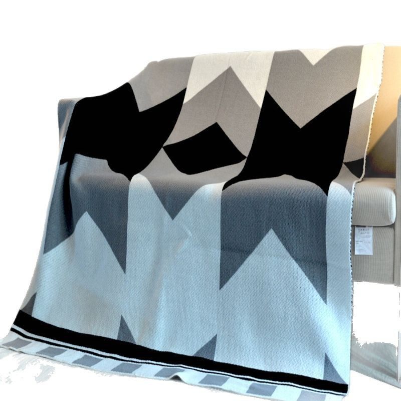 A4 Geometric Pattern Knitted Blanket, Light Luxury Style Knitted Yarn Blanket, Leisure Blanket for Guesthouses, Bed Blanket, Sofa Blanket