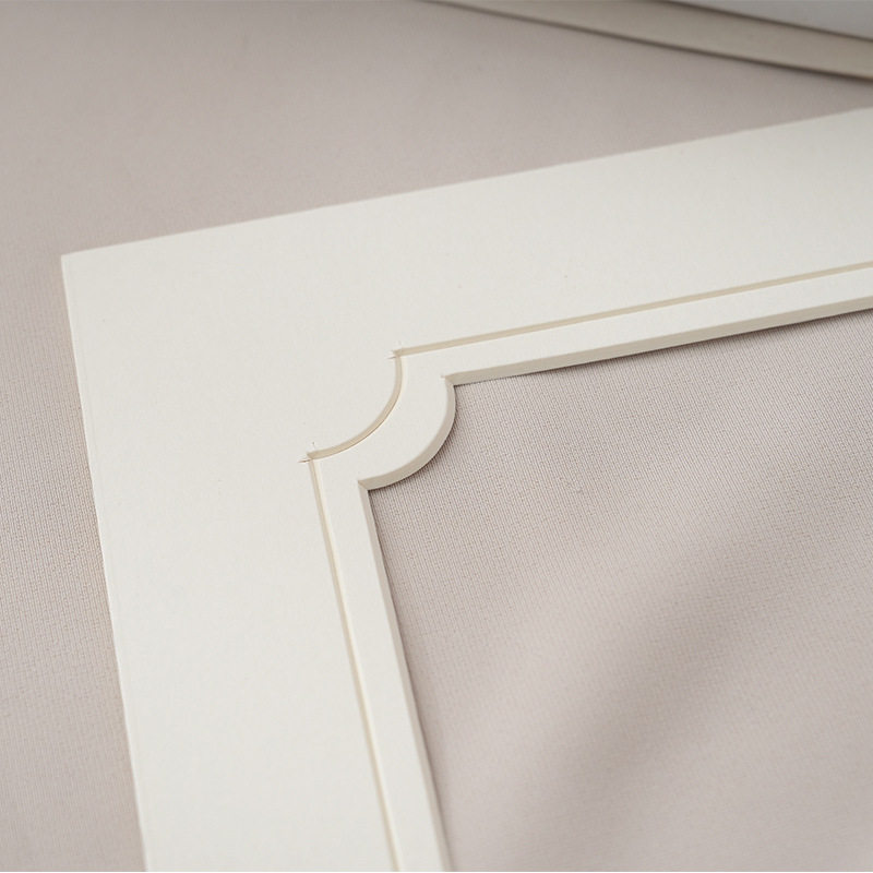 Modern Minimalist Photo Frame with Perforated Square Card Paper, New Chinese Style with Auspicious Cloud Corner, Irregular White Mounting Liner for Art Exhibition Frame