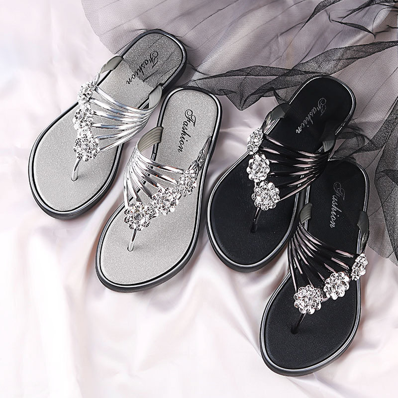 New High-End Women's Slippers, Summer Flip-Flops, Flat-Soled Flip-Flops for Women, Versatile, Casual, Non-Slip and Wear-Resistant for Outer Wear