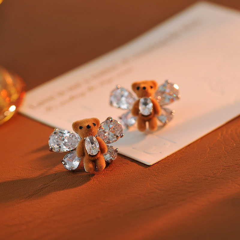 クマのイヤリング