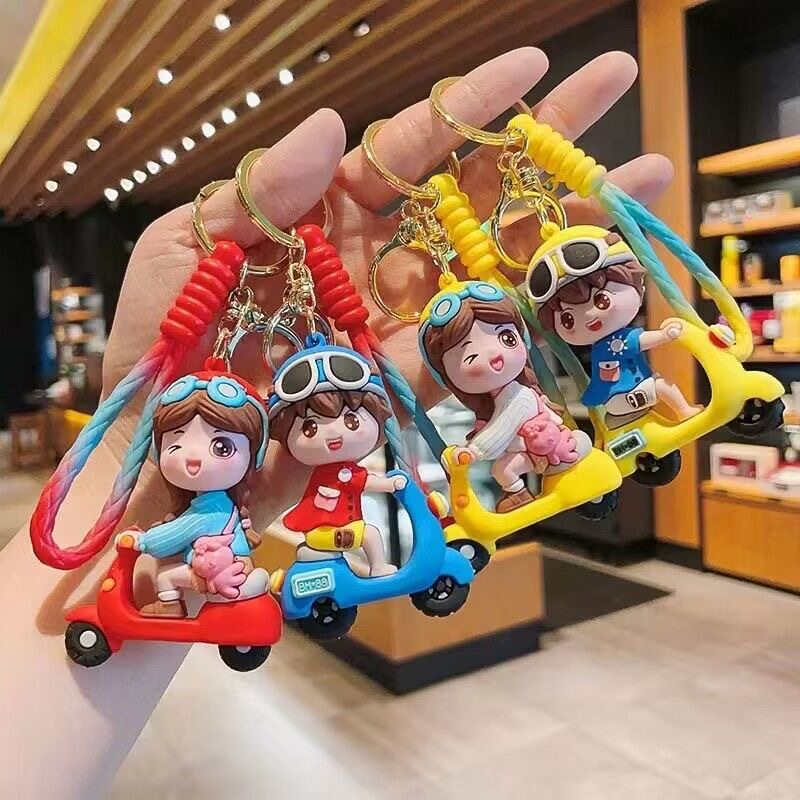 Keychain New Creative Electric Car Women Cute Couple Key Chain Pendant Car School Bag Hanging Cartoon Small Gift
