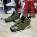 6ts (a pair of naked shoes)