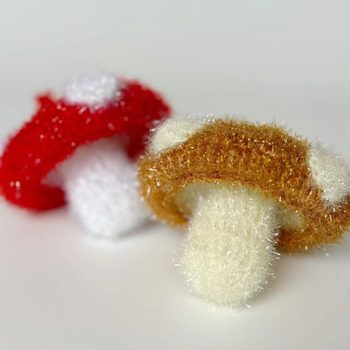 Manufacturer's New Product in Stock Acrylic Dish Towel Kitchen Multifunctional Mushroom Dishcloth Polyester Silk Scouring Pad