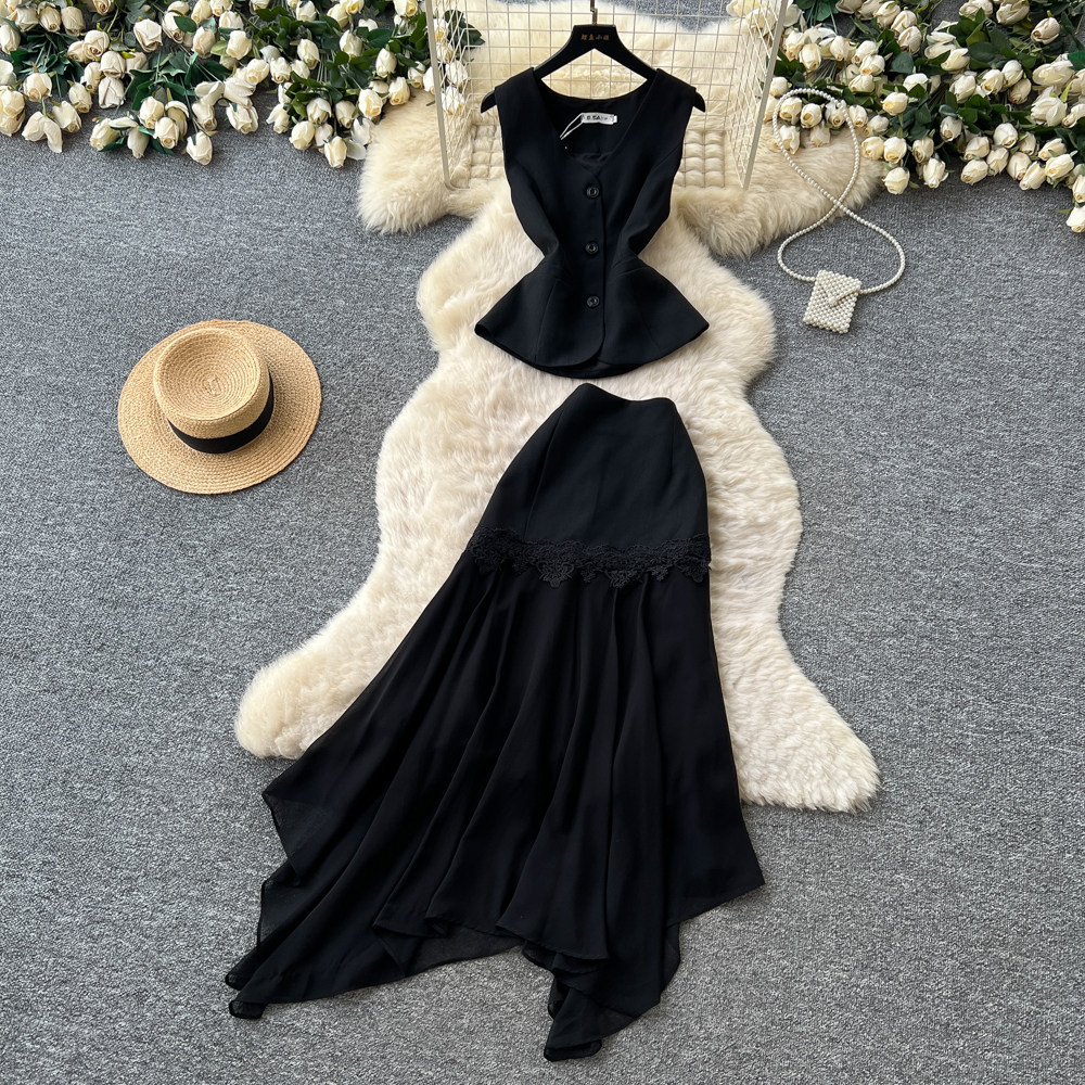 French Chic Lace and Mesh Two Piece Set Summer Waist Defining Irregular Hem Skirt Elegant Style Wholesale Available