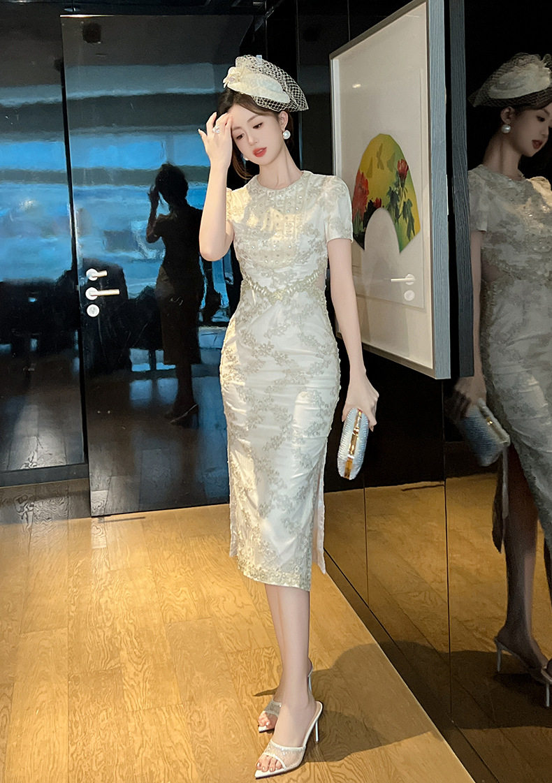 Đầm ôm body nữ ren hoa tay ngắn cổ tròn cao eo dáng dài trung niên phong cách sang trọng — [Vàng Champagne] chi tiết 10
