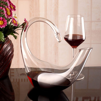 New lead-free crystal heterosexual Scorpio decanter artificial blowing one-piece creative wine decanter