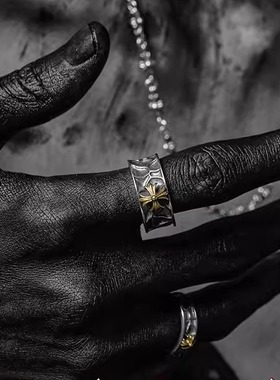 【勇者之心】暗黑风复古十字架s925银戒指男潮手工银饰错金高级感