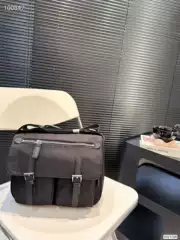 Cross-Border Messenger Bag for Men, P Brand Black Crossbody Bag, Parachute Waterproof Nylon Shoulder Bag, Business Commuter Men's Bag
