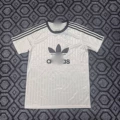 Classic big lotus three-leaf white