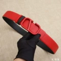 Red buckle