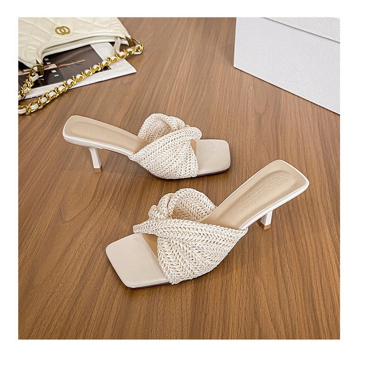 Sandal cao gót nữ mũi vuông quai mảnh đan chéo phong cách thanh lịch — Màu trắng nhạt, nâu sẫm, quần kaki